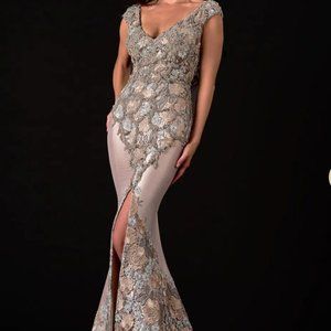 Terani Couture Gown size 18 2111M5302 $699..retail price $1210+tax